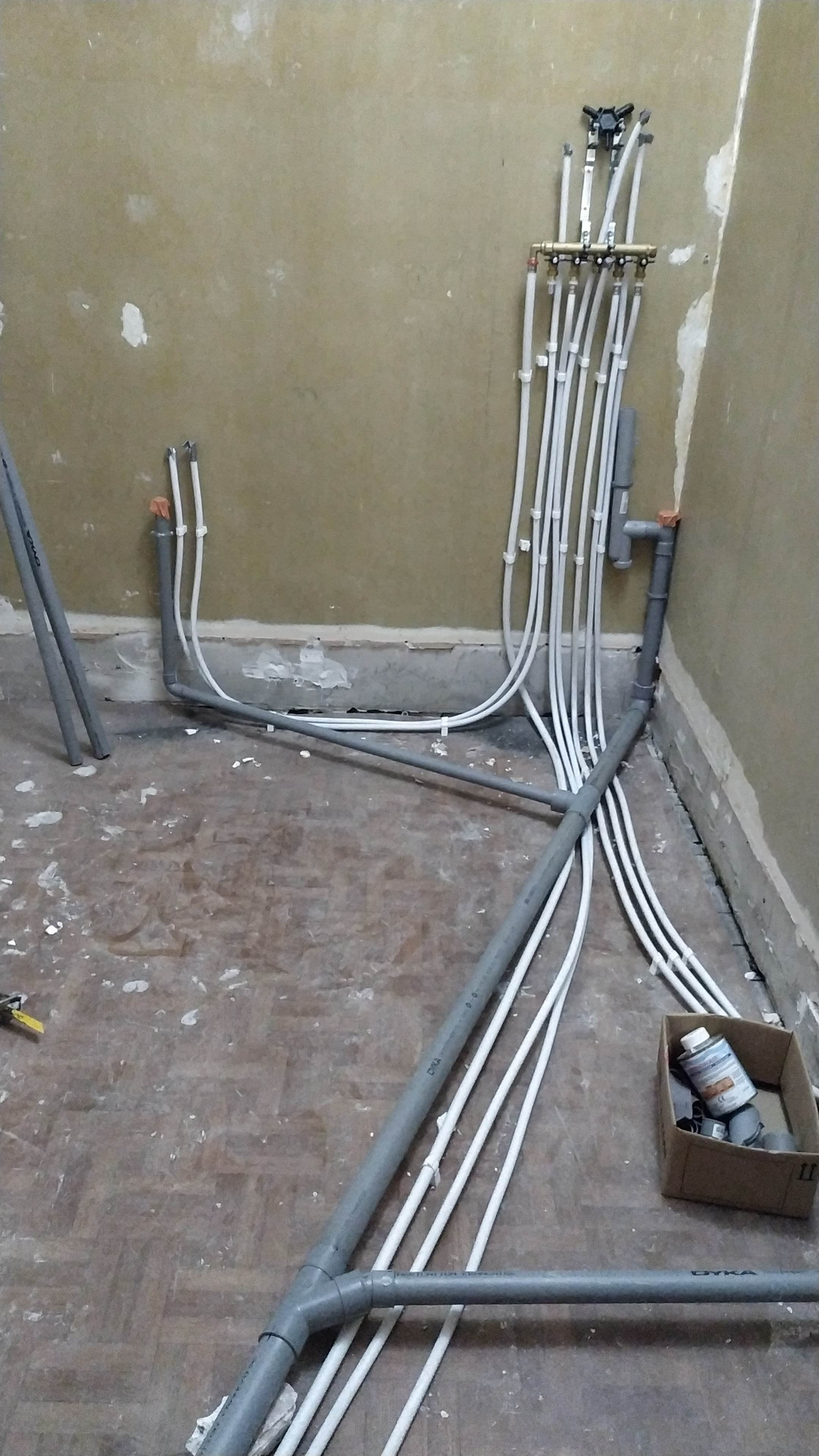 INSTALLATIONS
